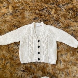 Zara girls super soft chunky cable knit white cardigan